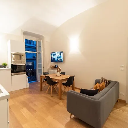 Grand Palace -centro Storico דירה *