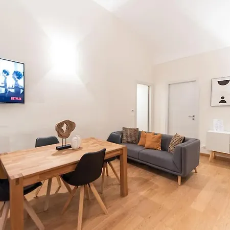 Grand Palace -centro Storico Appartamento *