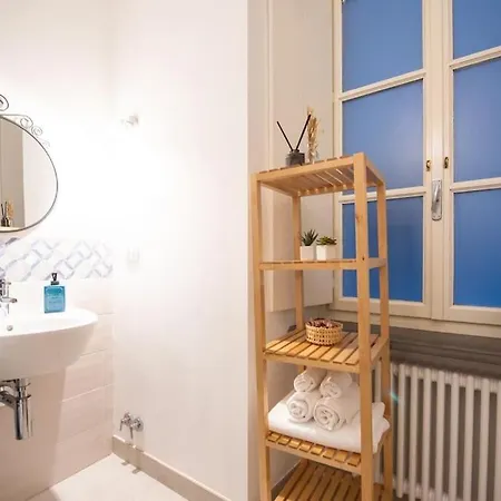 Trilo 2br Palazzo Reale *