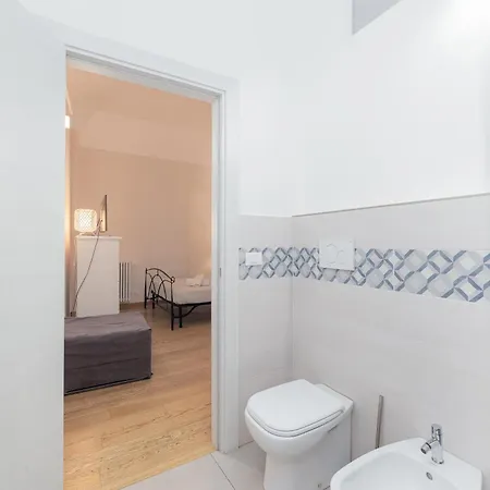 Trilo 2br Palazzo Reale