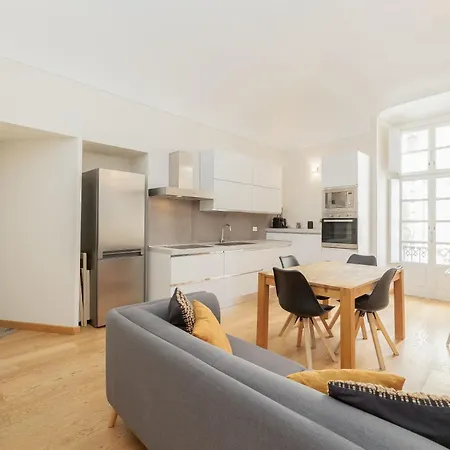 Trilo 2br Palazzo Reale Lägenhet