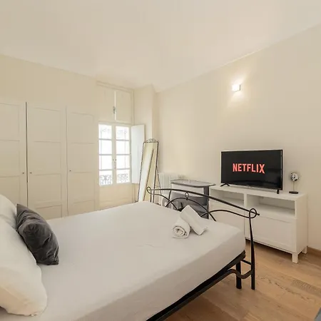 Trilo 2br Palazzo Reale