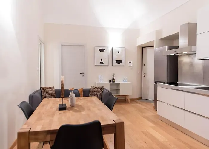 Grand Palace -centro Storico Apartment