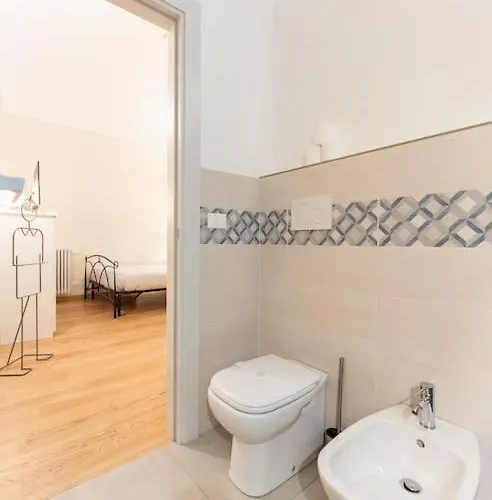 Grand Palace -centro Storico Apartment